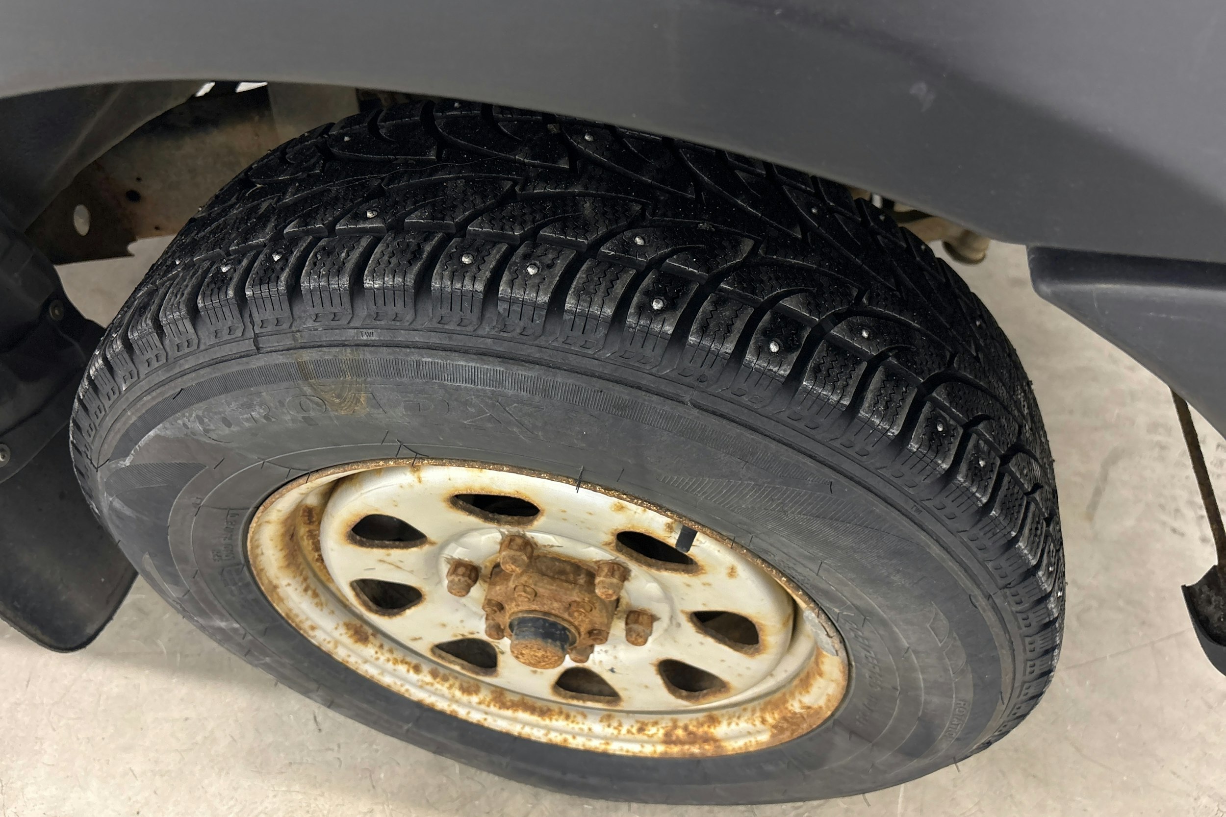 sininen Nissan NP300 2010 kuva 15.