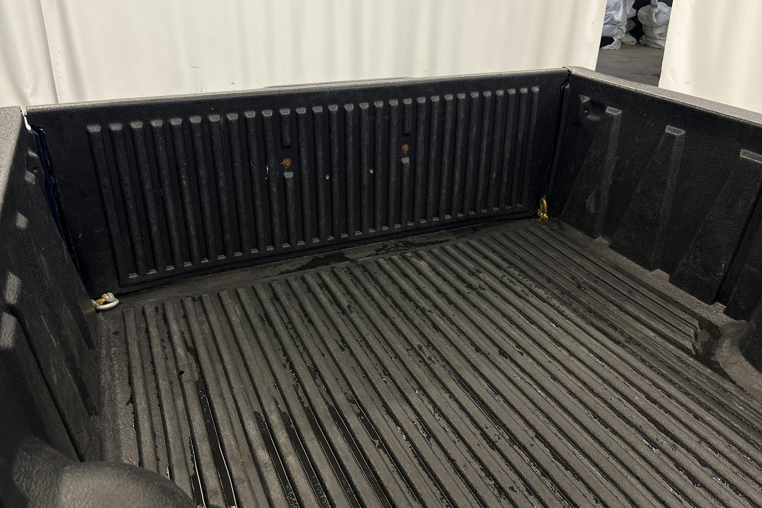 sininen Nissan NP300 2010 kuva 16.