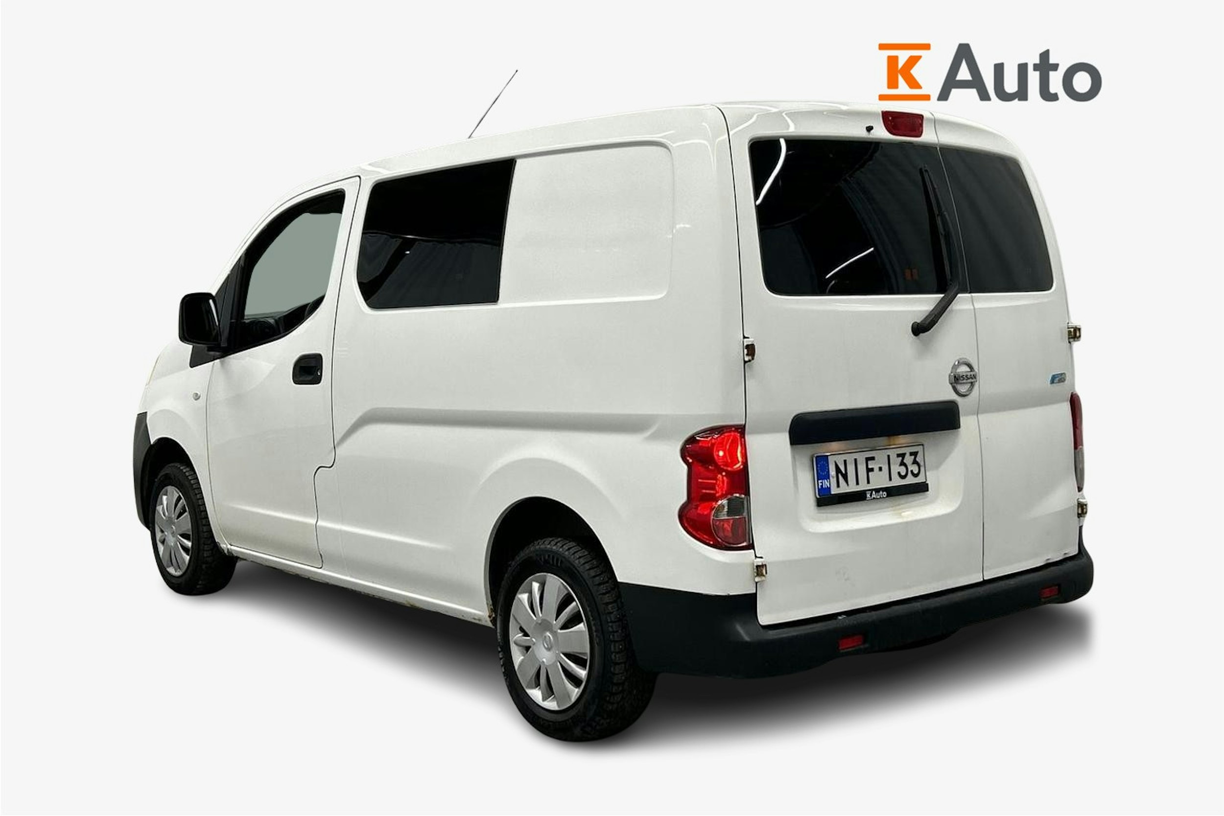 valkoinen Nissan NV200 2011 kuva 2.