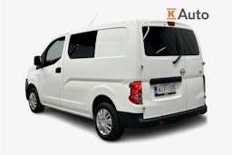 valkoinen Nissan NV200 2011 kuva 2.