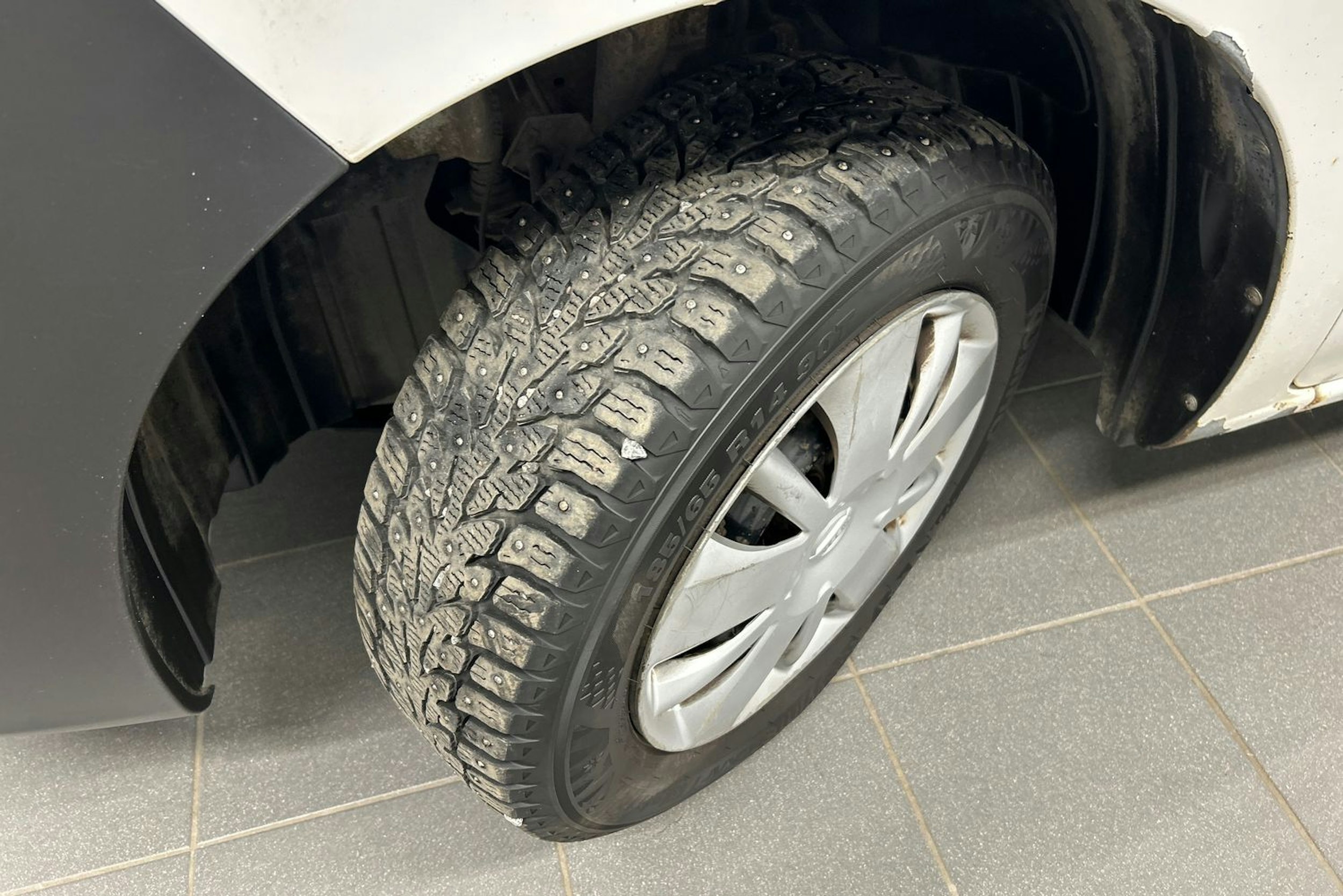 valkoinen Nissan NV200 2011 kuva 10.