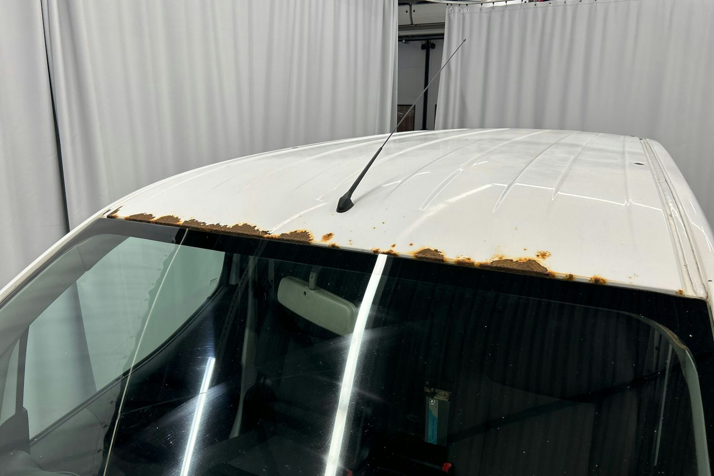 valkoinen Nissan NV200 2011 kuva 12.