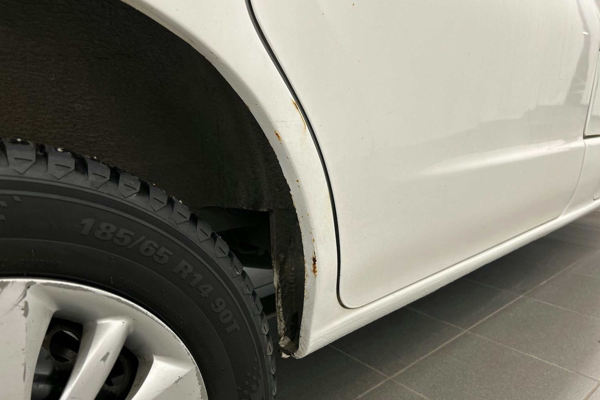 valkoinen Nissan NV200 2011 kuva 16.