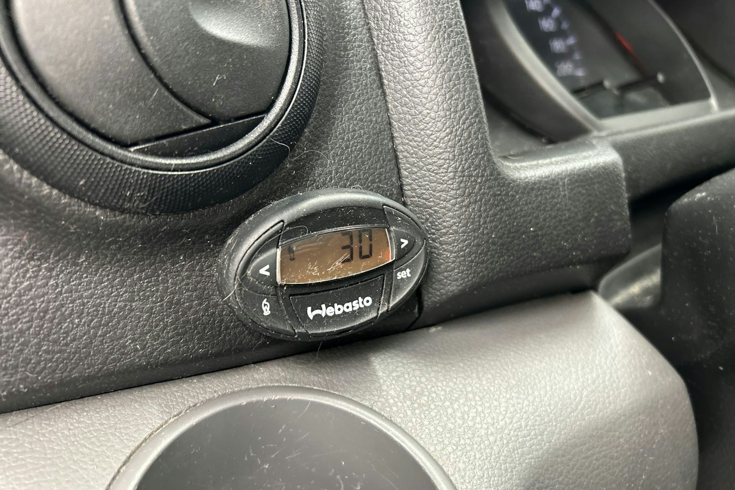 valkoinen Nissan NV200 2011 kuva 18.