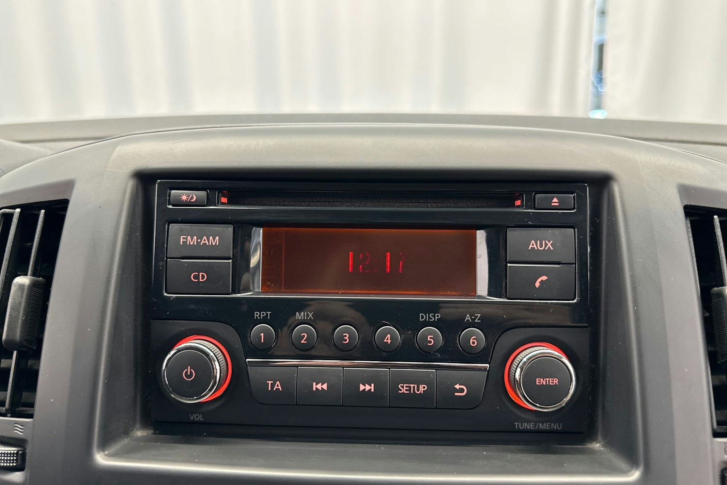 sininen Nissan NV200 2012 kuva 11.