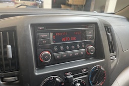 hopea Nissan NV200 2013 kuva 13.