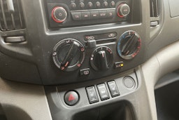 hopea Nissan NV200 2013 kuva 14.