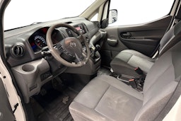 valkoinen Nissan NV200 2013 kuva 7.