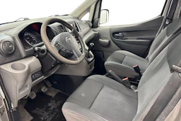 harmaa Nissan NV200 2015 kuva 6.