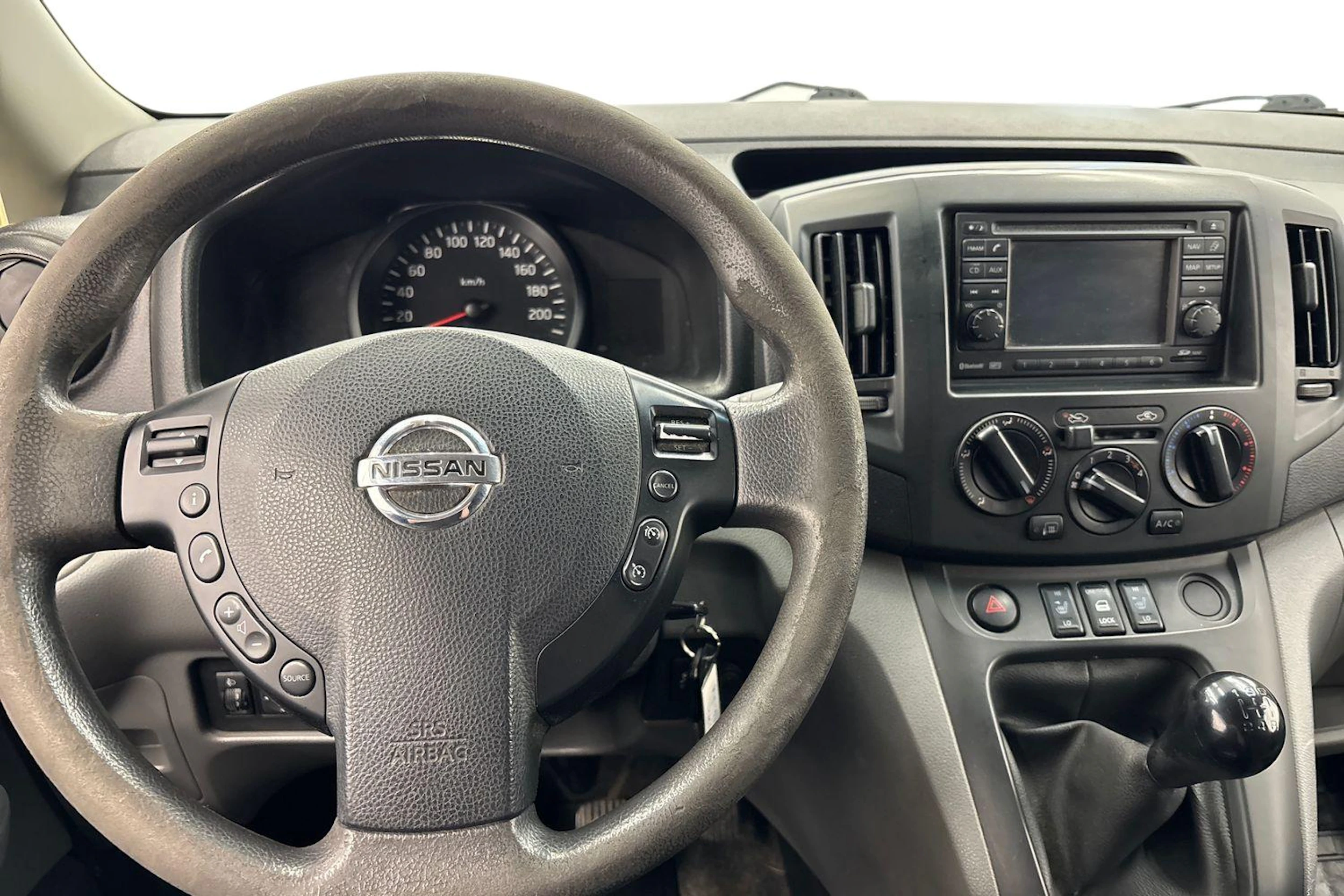 harmaa Nissan NV200 2015 kuva 7.