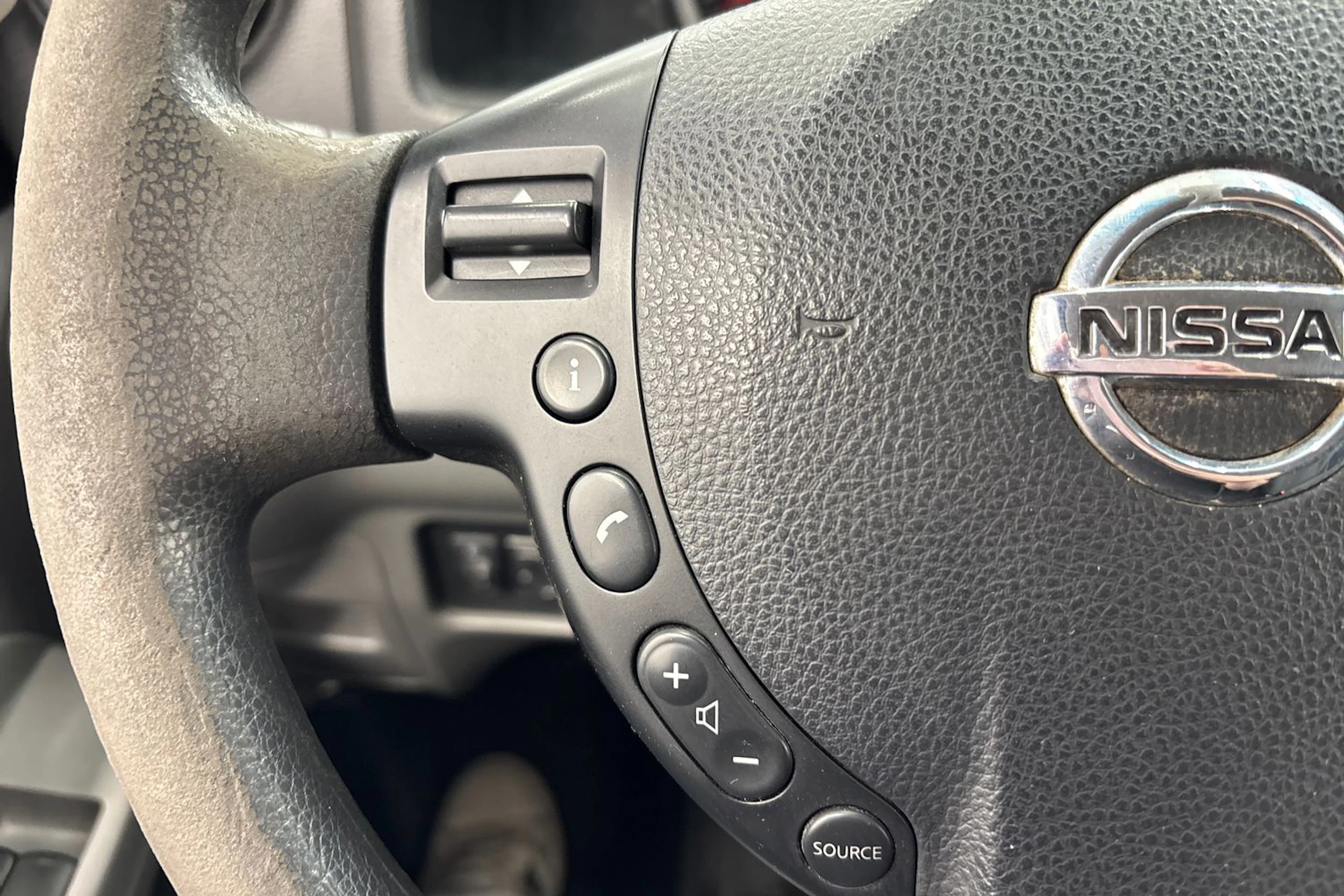 harmaa Nissan NV200 2015 kuva 11.
