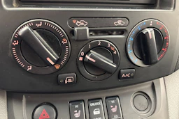 harmaa Nissan NV200 2015 kuva 18.