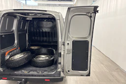 harmaa Nissan NV200 2015 kuva 23.