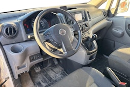 valkoinen Nissan NV200 2016 kuva 3.