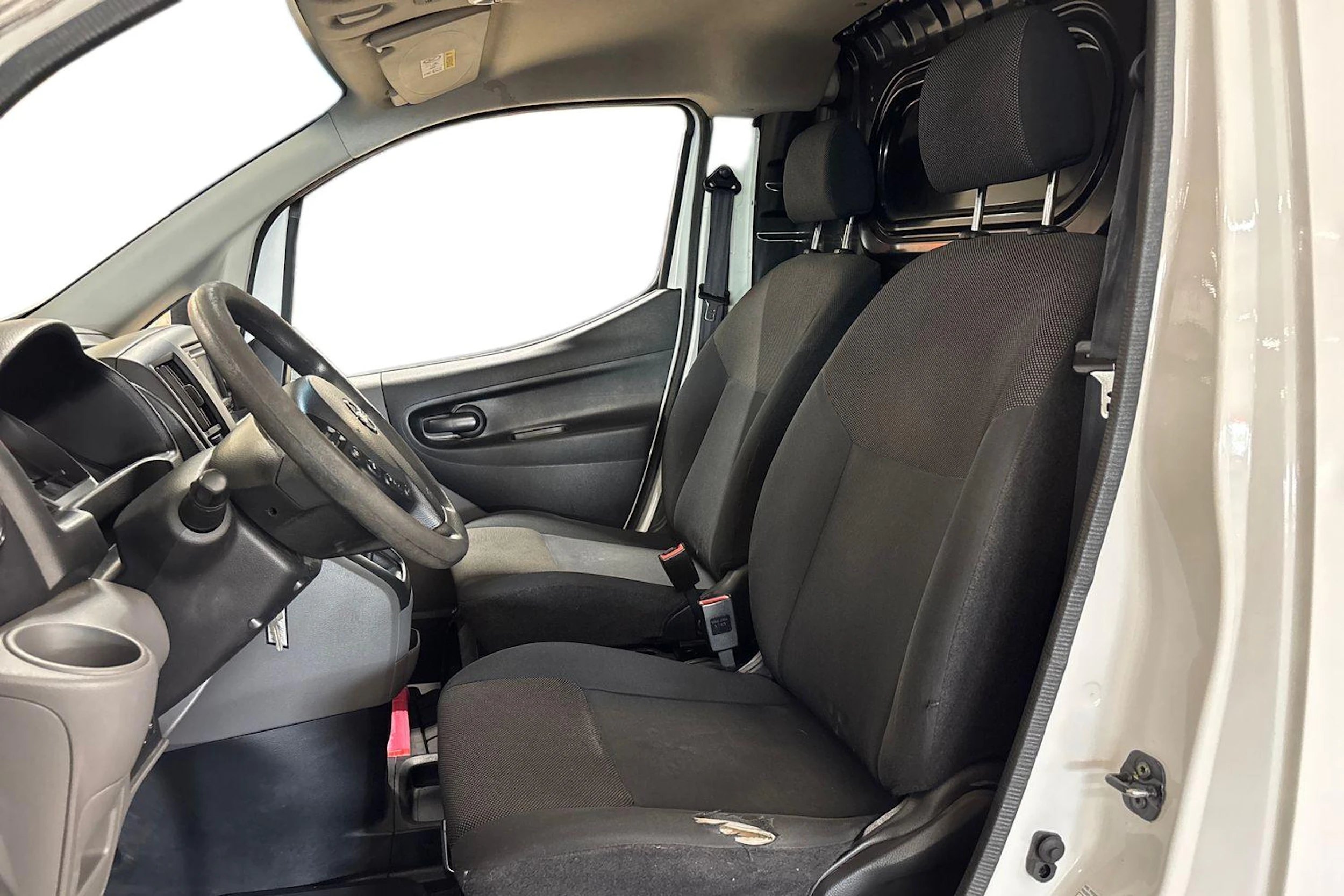 valkoinen Nissan NV200 2017 kuva 8.