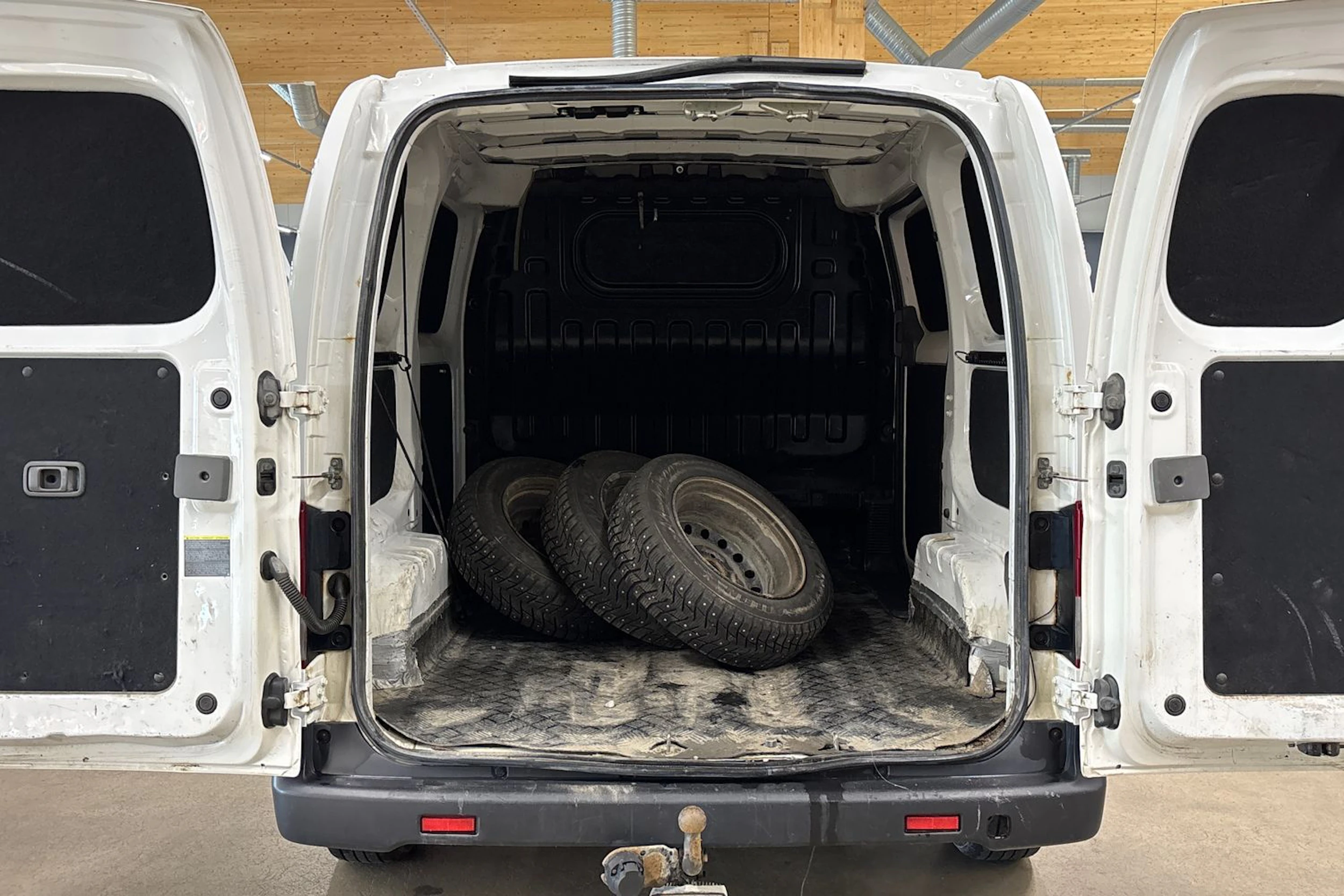 valkoinen Nissan NV200 2017 kuva 24.