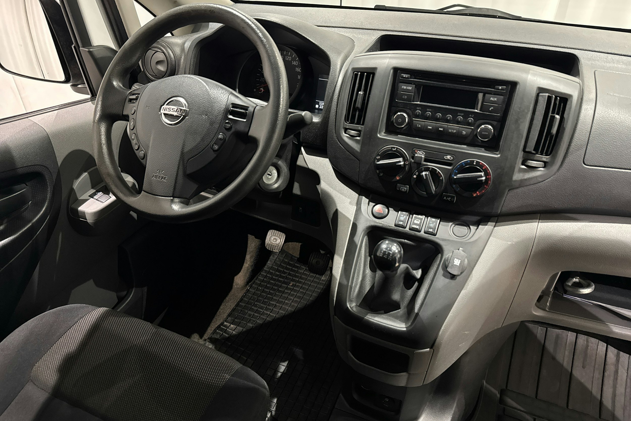 valkoinen Nissan NV200 2018 kuva 7.