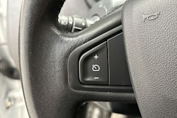 valkoinen Nissan NV250 2020 kuva 15.