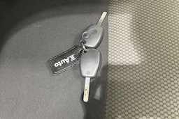 valkoinen Nissan NV250 2020 kuva 20.