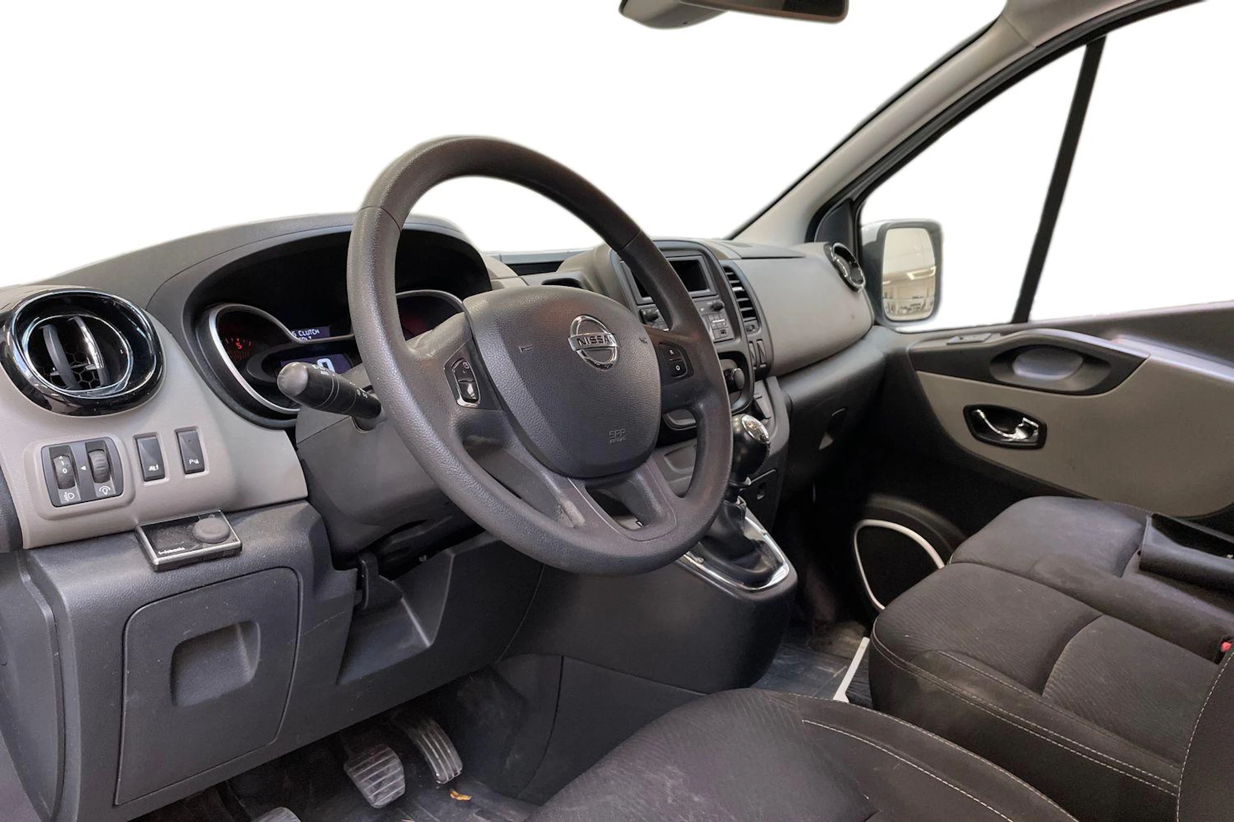 valkoinen Nissan NV300 2018 kuva 3.