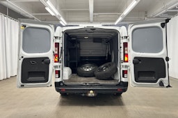 valkoinen Nissan NV300 2019 kuva 10.