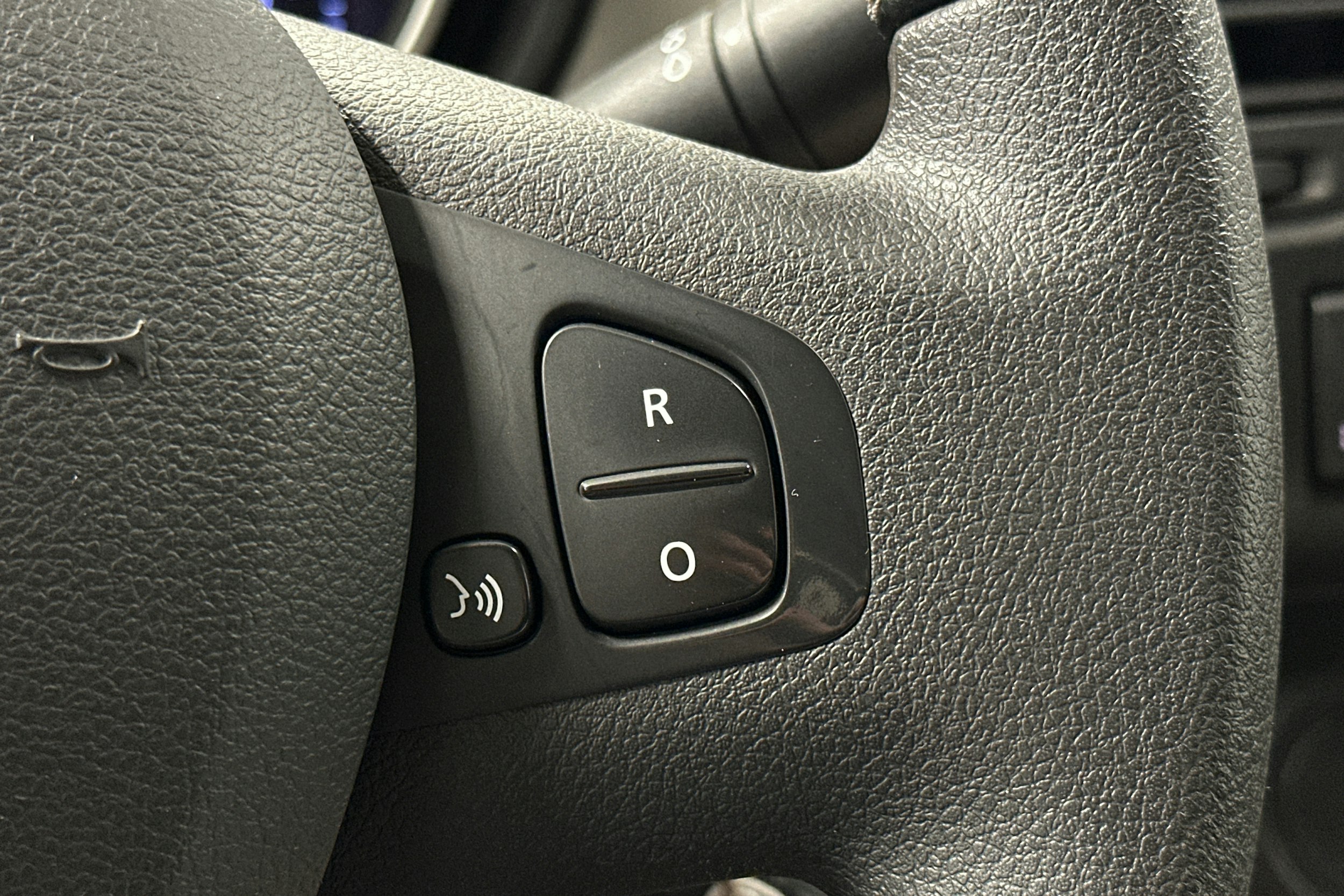 valkoinen Nissan NV300 2019 kuva 16.