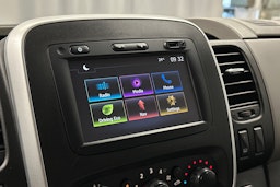 valkoinen Nissan NV300 2019 kuva 18.