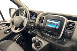 sininen Nissan NV300 2019 kuva 10.