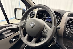 sininen Nissan NV300 2019 kuva 13.