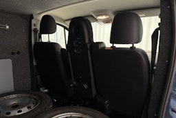 sininen Nissan NV300 2019 kuva 29.