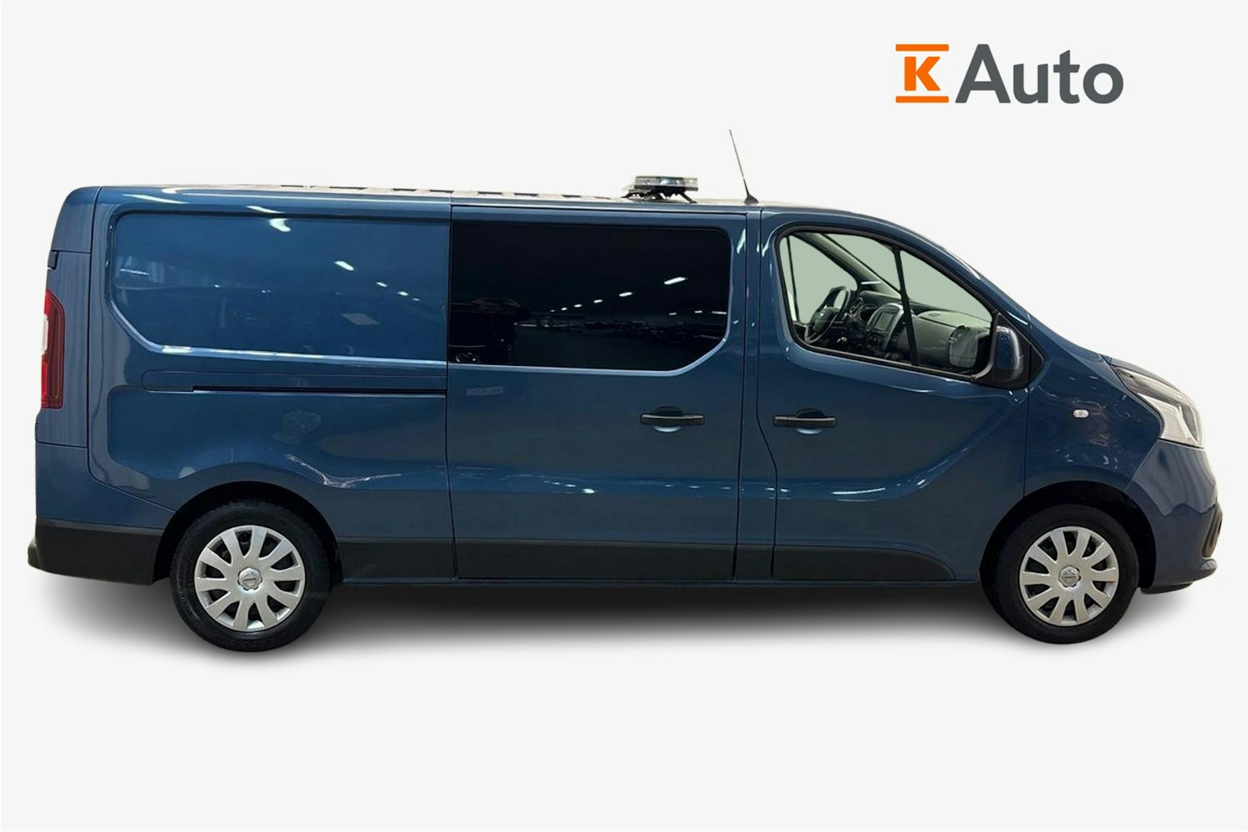 Sininen Nissan NV300 2019 kuva 6.