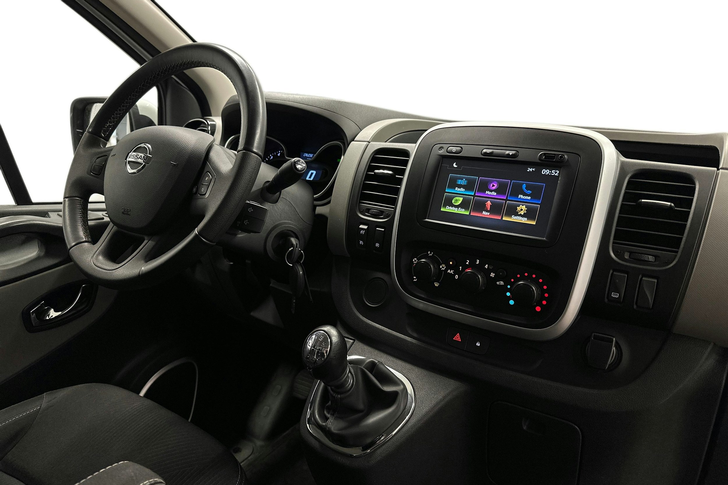 valkoinen Nissan NV300 2019 kuva 7.