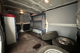 valkoinen Nissan NV300 2019 kuva 13.