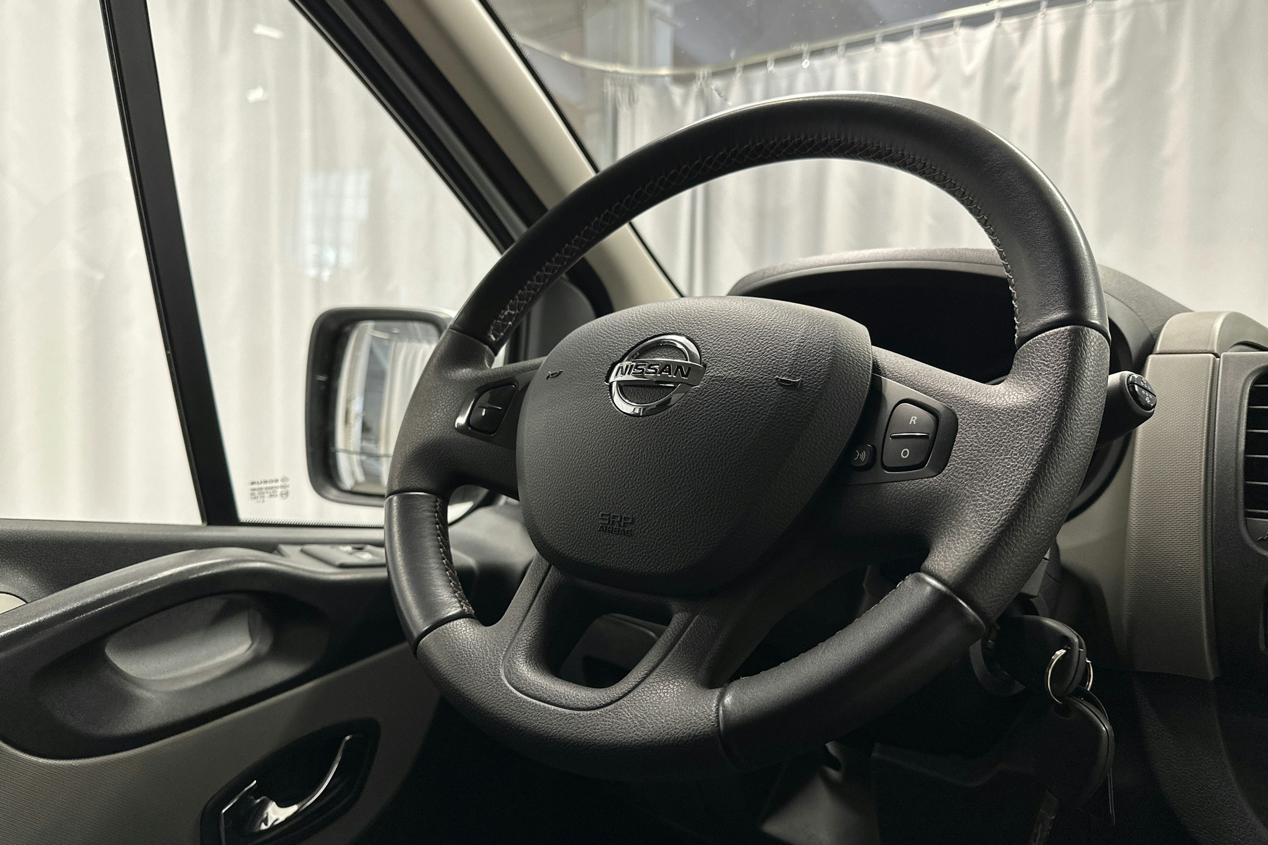 valkoinen Nissan NV300 2019 kuva 16.
