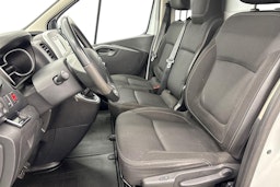 valkoinen Nissan NV300 2020 kuva 7.