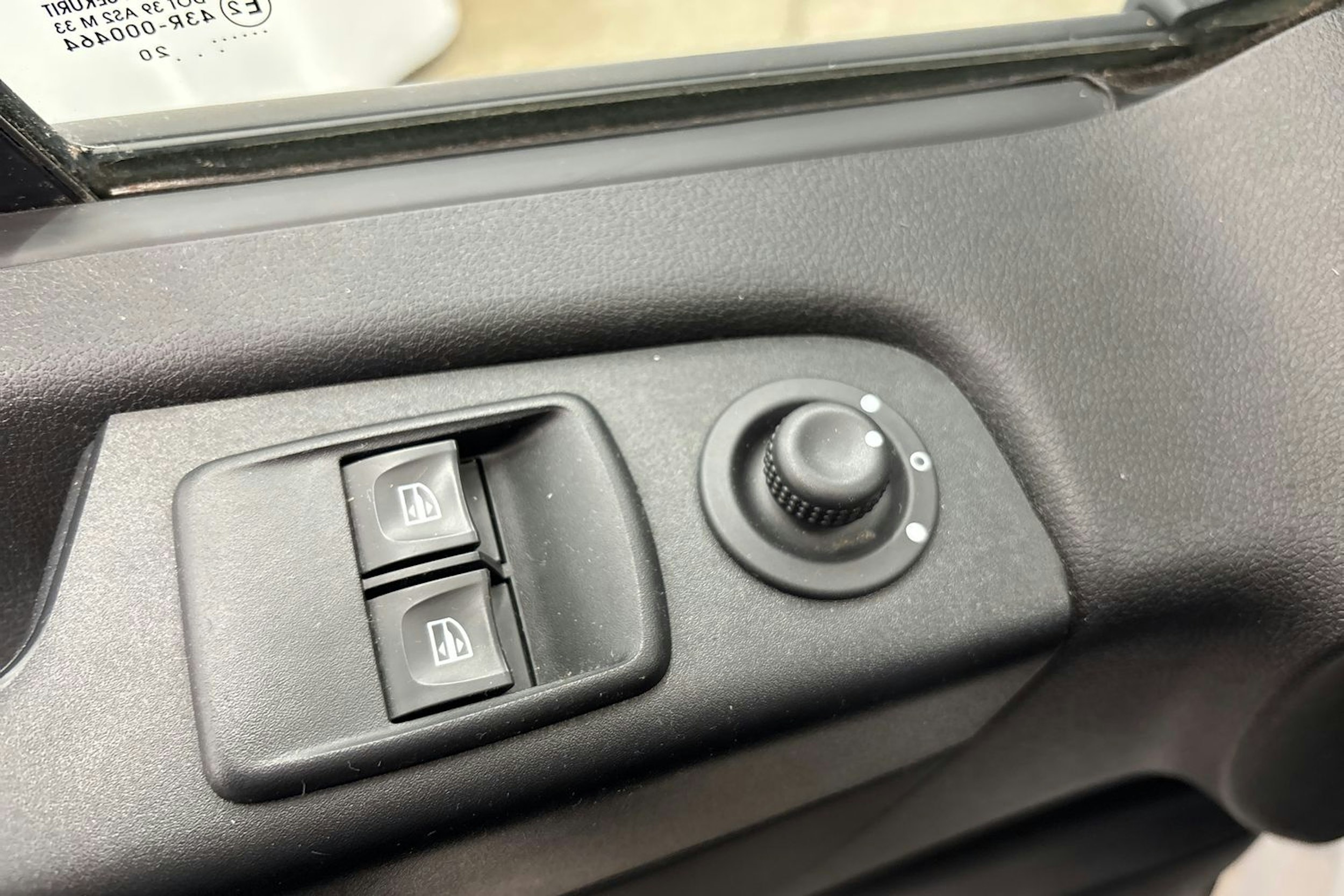 valkoinen Nissan NV300 2020 kuva 17.