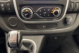 valkoinen Nissan NV300 2020 kuva 19.