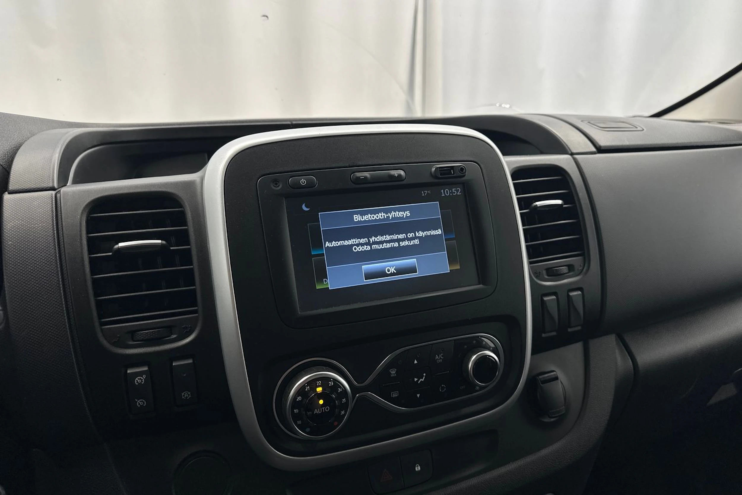 valkoinen Nissan NV300 2021 kuva 18.