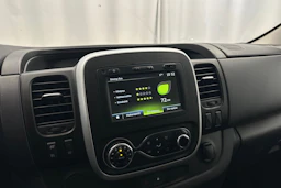 valkoinen Nissan NV300 2021 kuva 19.