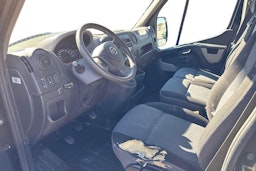 Musta Nissan NV400 2015 kuva 6.
