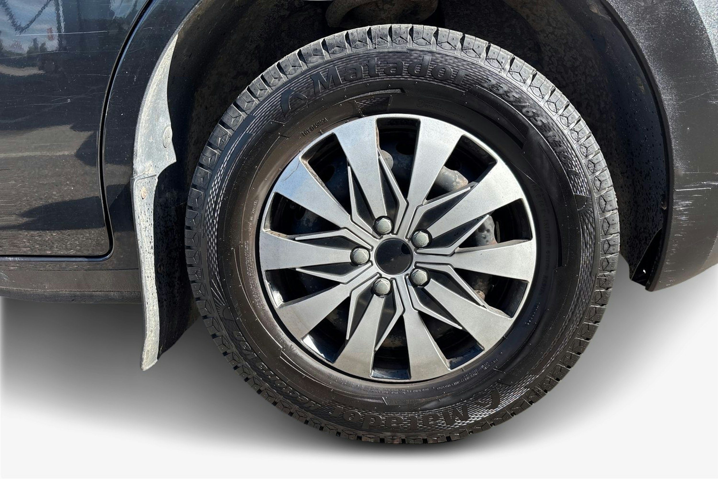 Musta Nissan NV400 2015 kuva 9.