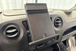 harmaa Nissan NV400 2016 kuva 19.