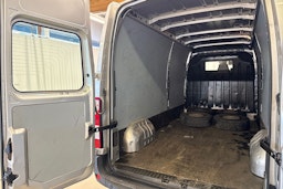 harmaa Nissan NV400 2016 kuva 21.
