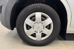 harmaa Nissan NV400 2016 kuva 22.