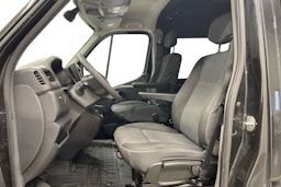 musta Nissan NV400 2021 kuva 7.