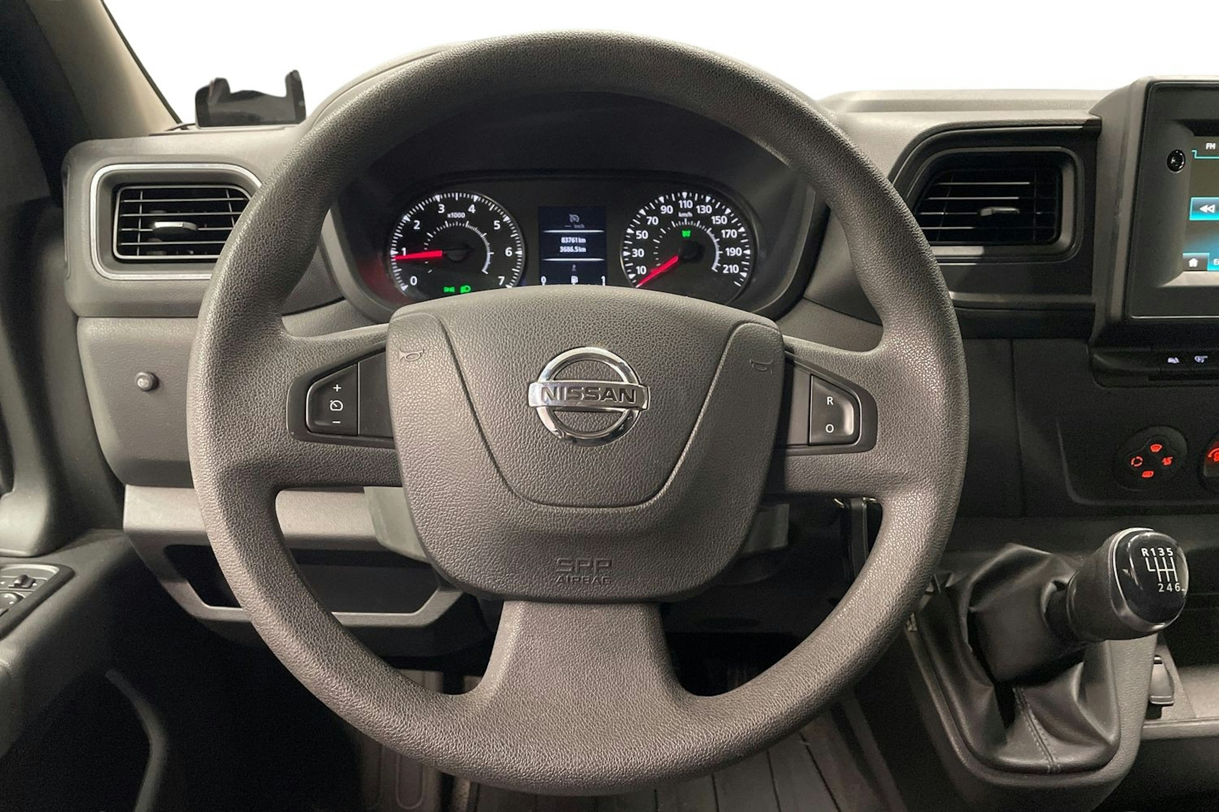 musta Nissan NV400 2021 kuva 9.