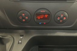 musta Nissan NV400 2021 kuva 21.