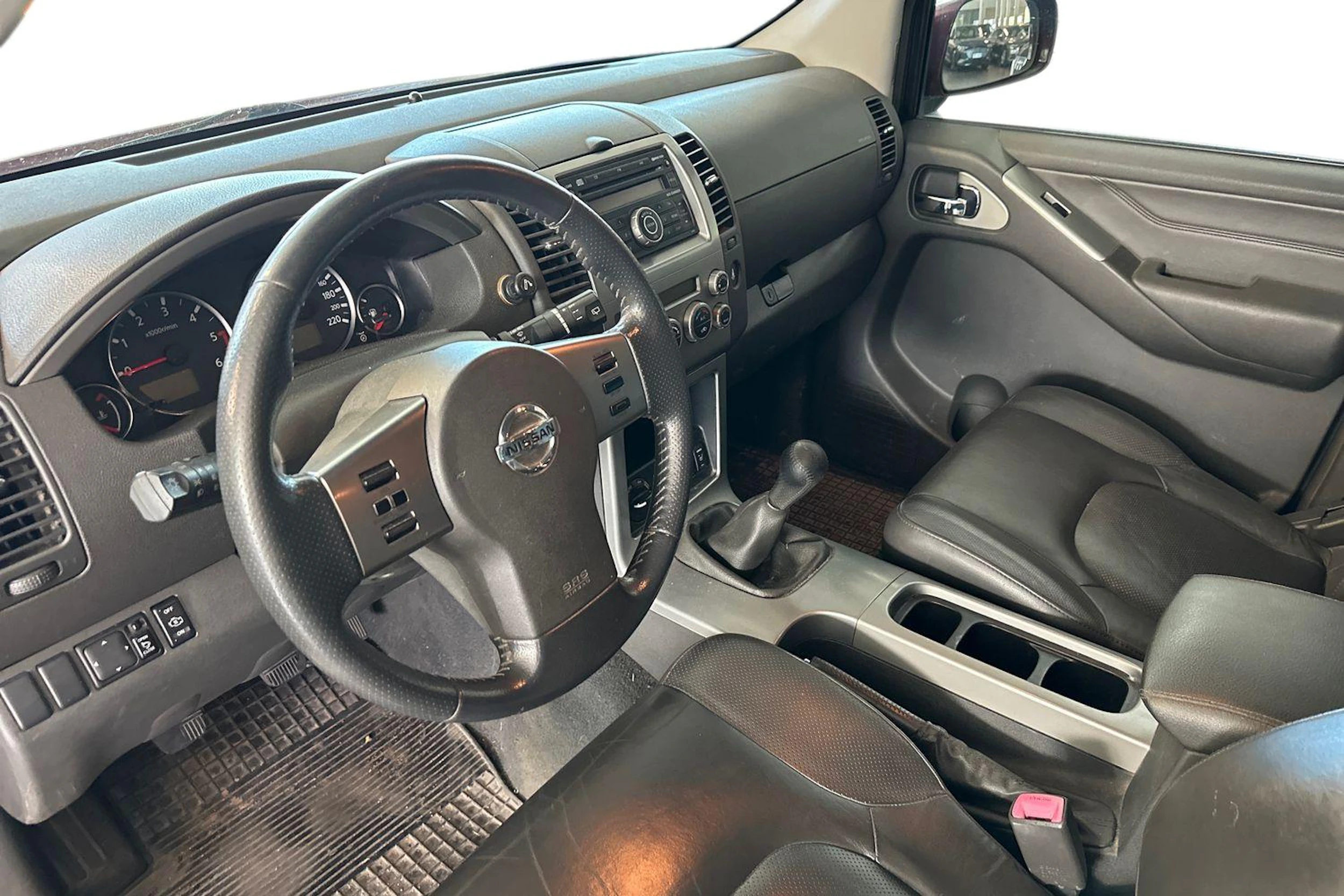 punainen Nissan Pathfinder 2007 kuva 3.
