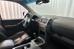 punainen Nissan Pathfinder 2007 kuva 12.