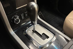 harmaa Nissan Pathfinder 2013 kuva 20.